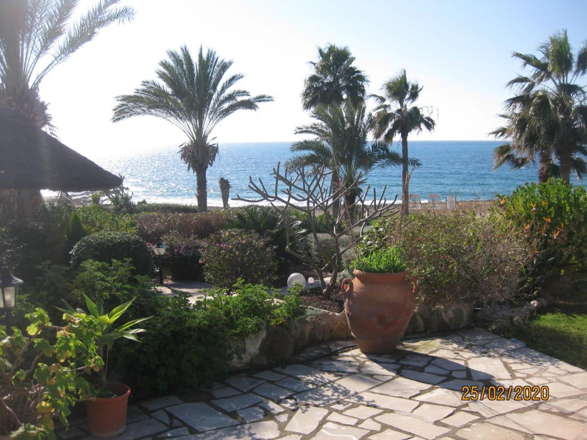 Sea Front Villa Kristina Klorakas ภายนอก รูปภาพ