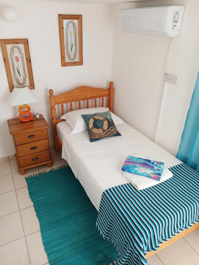 Sea Front Villa Kristina Klorakas ภายนอก รูปภาพ