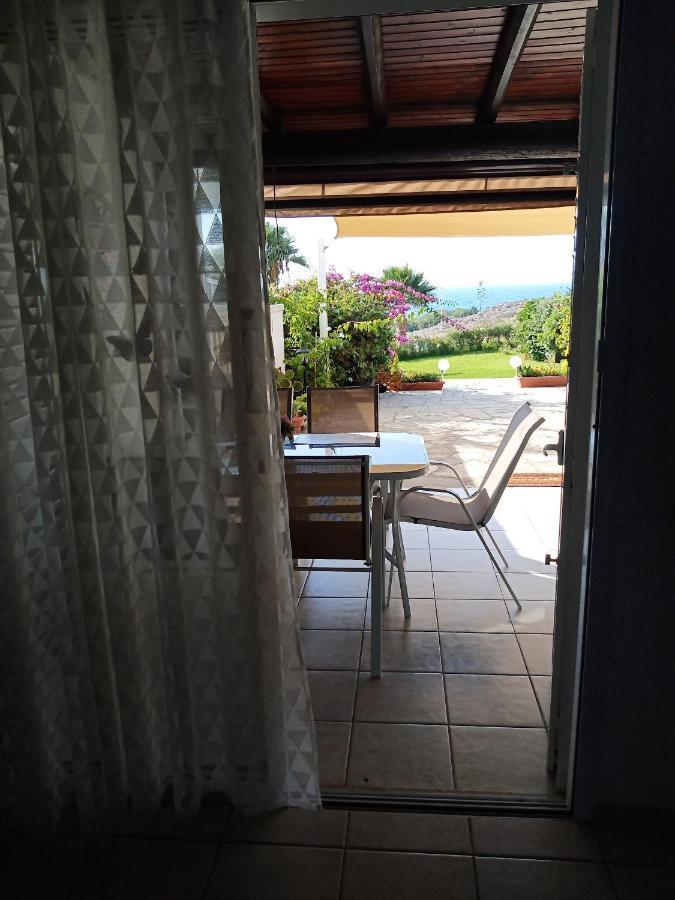 Sea Front Villa Kristina Klorakas ภายนอก รูปภาพ